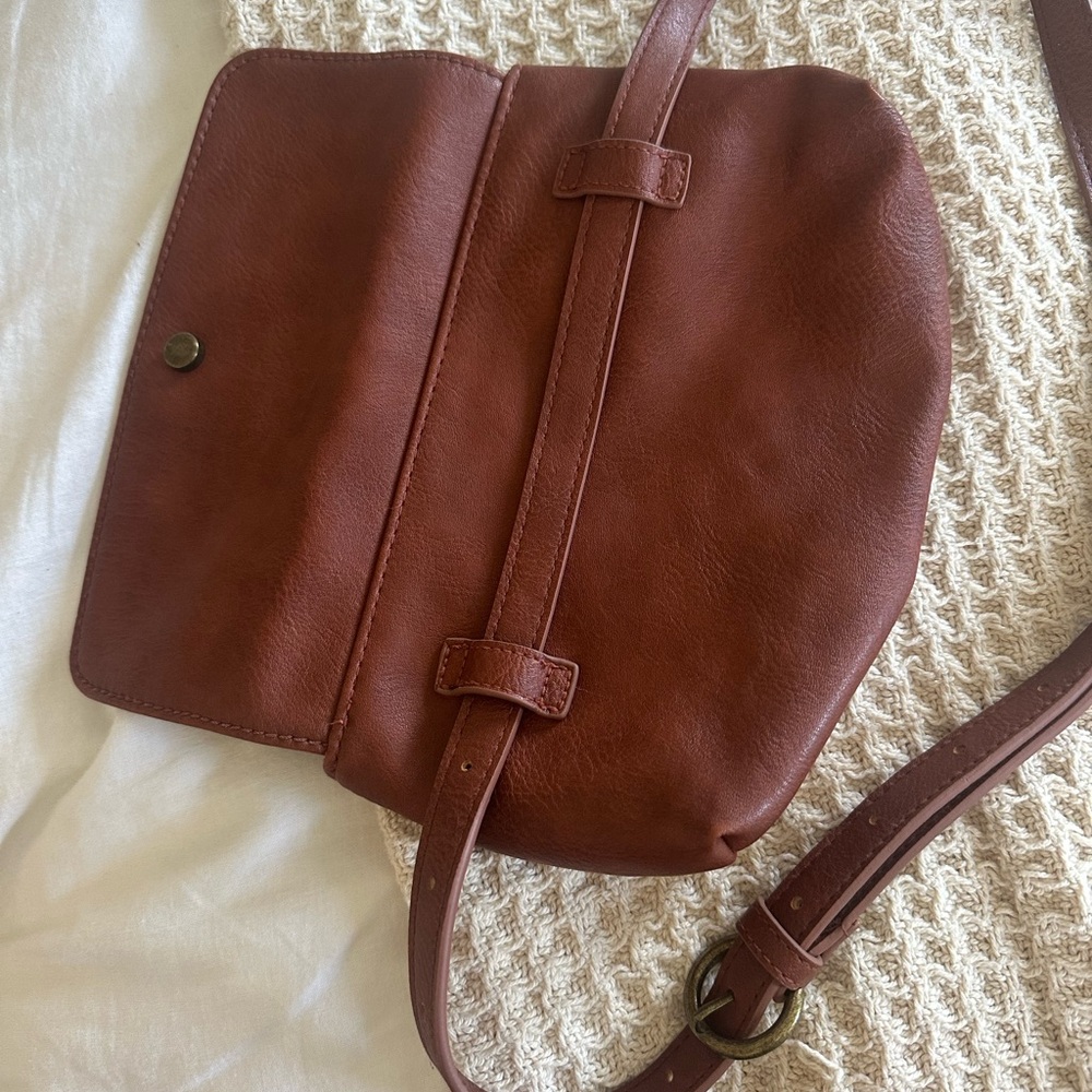 Universal Thread Brown Faux Leather Crossbody Belt Bag/Fanny Pack - Picture 5 of 6